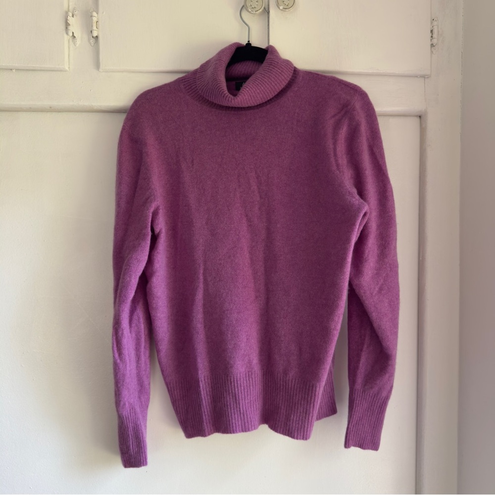Apt 9 cashmere turtleneck